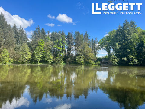   3 tangs aliments par des sources au c?ur de la campagne de la Dordogne, cachs dans la fort. Maison - 3 pice(s) - 30 m