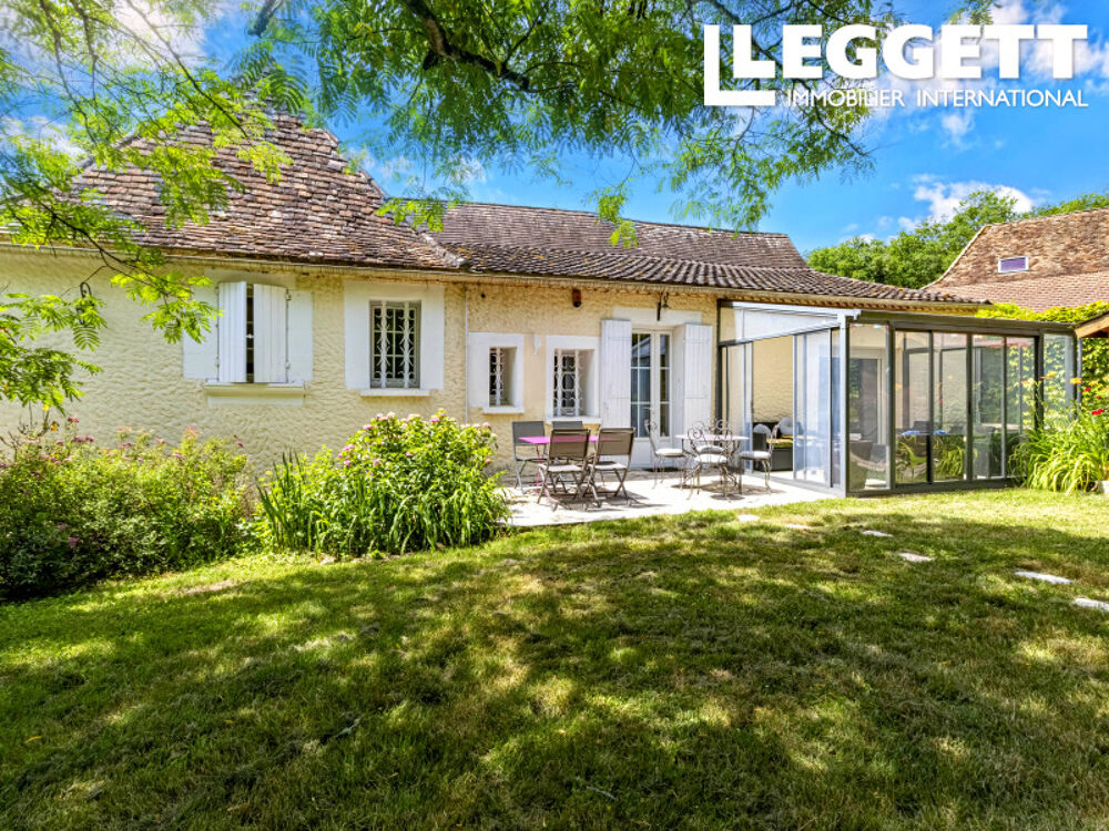 Maison 10 pièces 233 m² · à Eyraud-Crempse-Maurens · 233 m² · 565 000 €