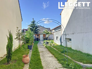 Maison � vendre 4 pi�ces 240 m�