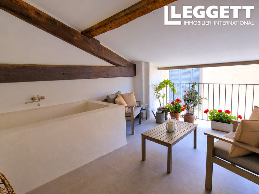 Vente Maison Belle maison du village avec trois chambre et terrace sur la toit dans la village du blomac. Blomac
