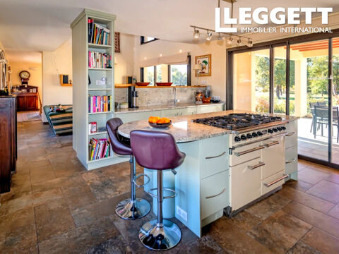 Vente Maison R�sidence de luxe sur 1,3?ha avec un bel espace piscine, garage 6 voitures et vue panoramique sur les Alb�res Laroque-des-alb�res