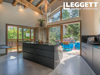  Maison � vendre 9 pi�ces 240 m�