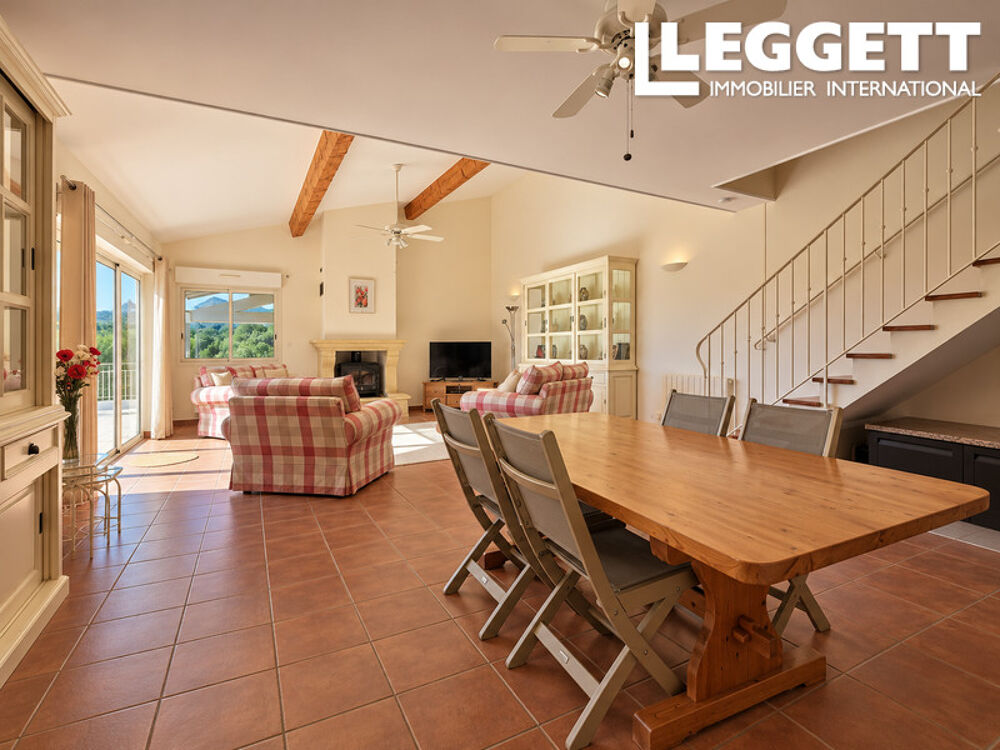 Vente Maison Villa 4 chambres avec piscine, vue panoramique et grand terrain dans domaine sécurisé près de la Méditerranée Durban-corbiÈres