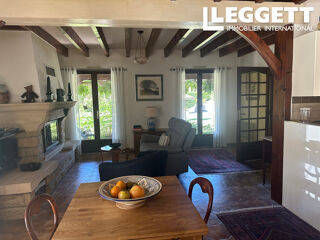Vente Maison Villa bord du Lot avec 4 chambres, piscine et beau jardin. LÉdat