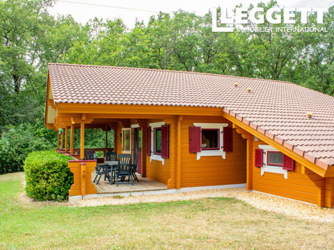   Chalet spacieux avec grande terrasse, jardin priv� et superbes �quipements Maison - 8 pi�ce(s) - 83 m�