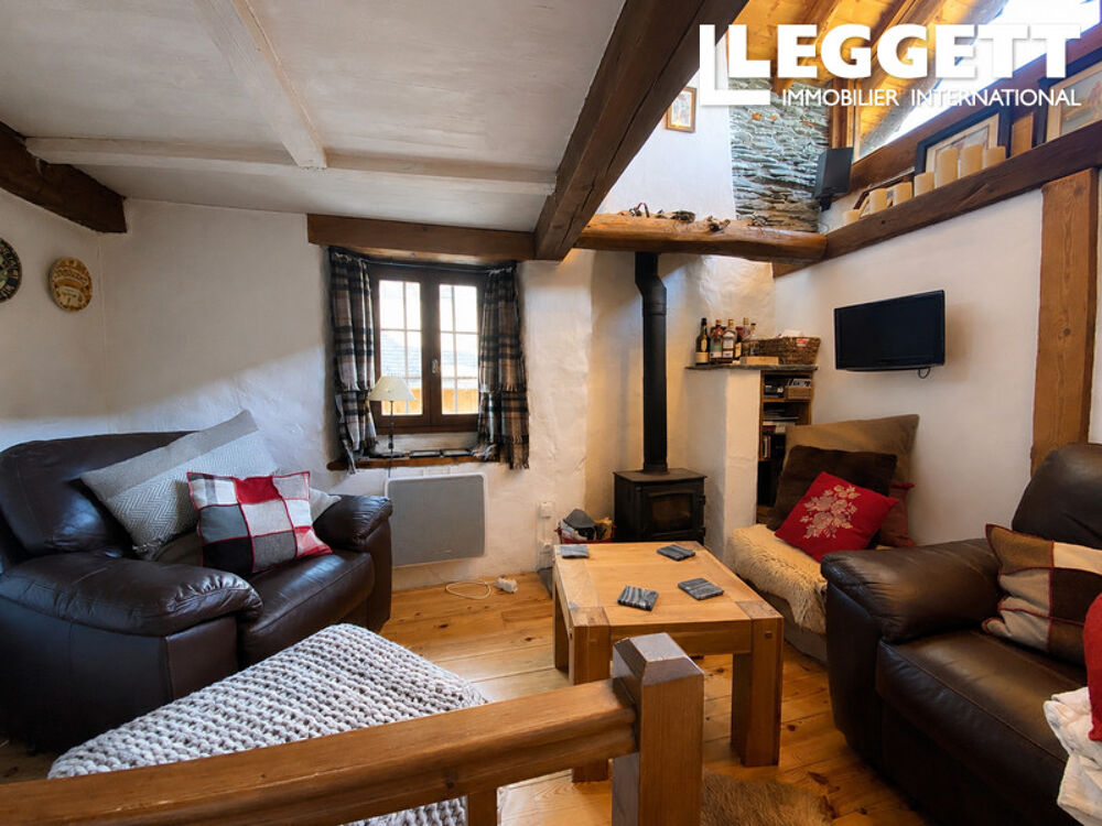 Vente Maison Chalet individuel avec terrasse privative, situé dans un hameau très recherché de Sainte-Foy-Tarentaise. Sainte-foy-tarentaise