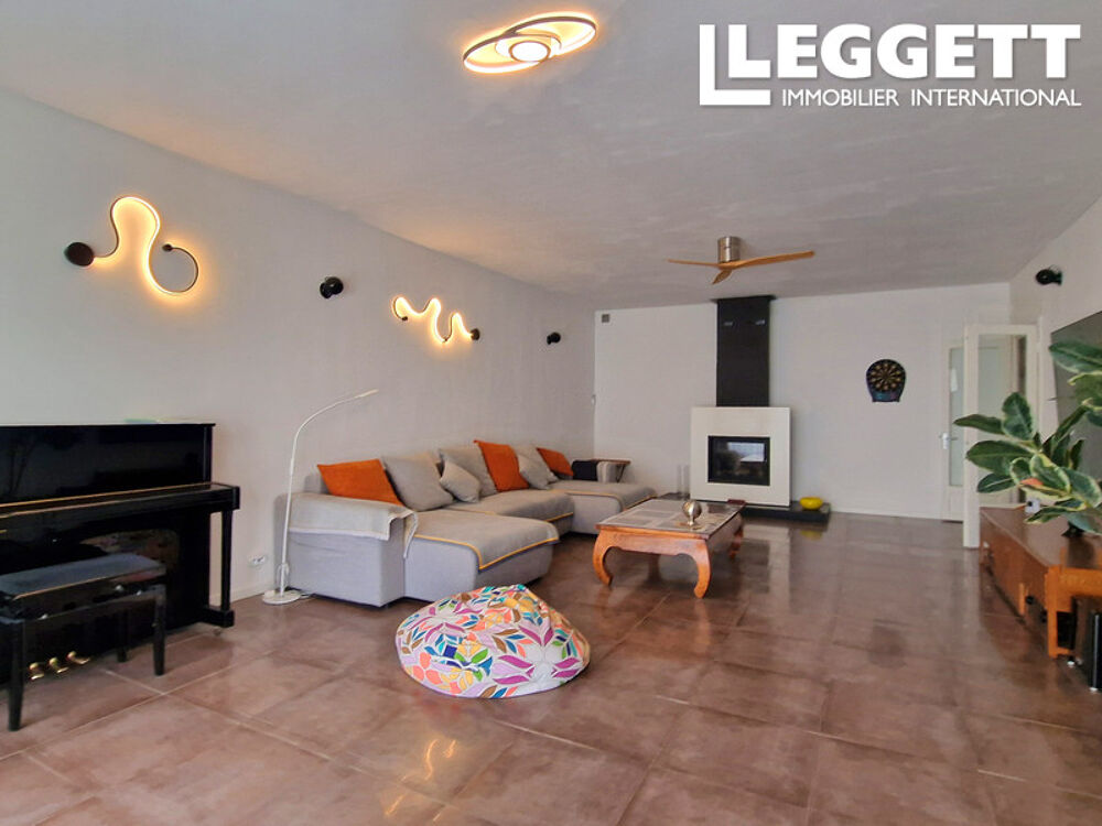 Vente Maison Opportunité d'investissement maison de 4 chambres, plus trois appartements indépendants, piscine, garage. Narbonne