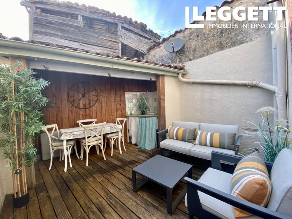 Vente Maison Très jolie maison mitoyenne en pierre avec 2 chambres et une cour Saint-auvent