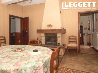 Vente Maison Maison de village 158 m², 2 niveaux, sous-sol, grange et terrain de 1 290 m². Arbas