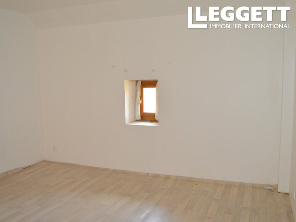 Vente Maison fantastique opportunité. Maison de vacances idéale, au calme dans un hameau, à proximité des commodités et des Genouillac