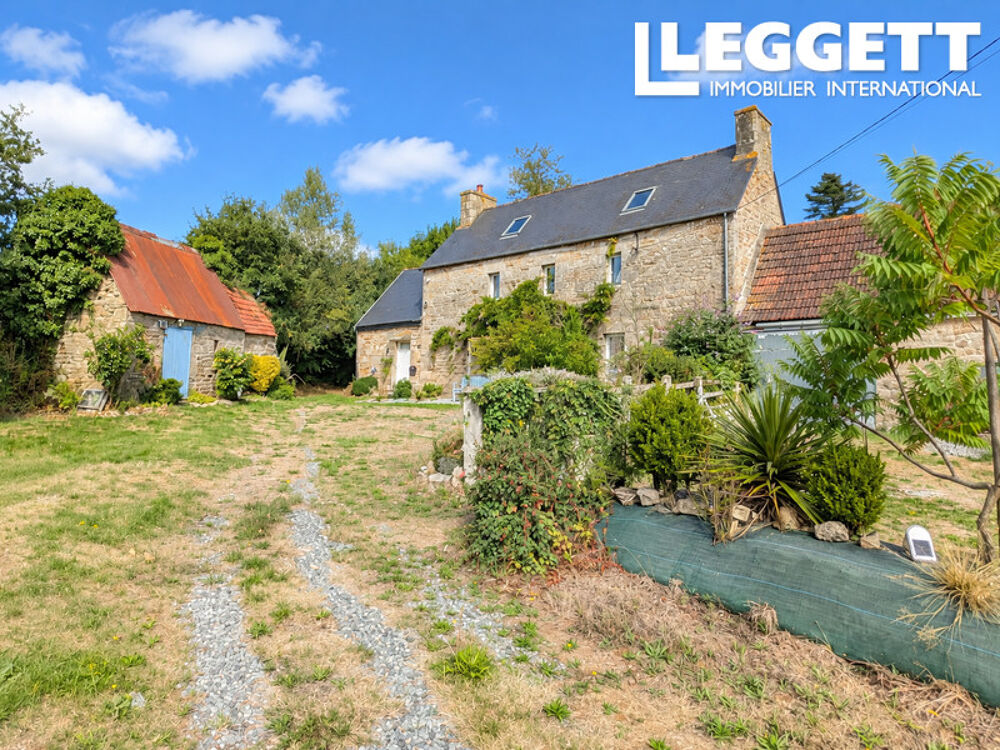 Maison avec 4 chambres avec gîte indépendant, dépendances et cadre paisible près de Loguivy-Plougras