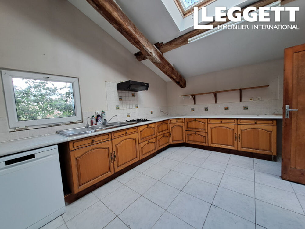 Grande longère 5 chambres avec piscine, véranda, jardin et dépendances