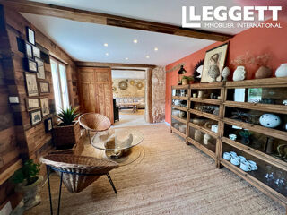 Vente Maison Superbe maison charentaise en pierre, entièrement rénovée, avec piscine et logement indépendant. Soulignonne