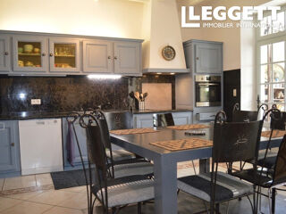  Maison � vendre 9 pi�ces 327 m�