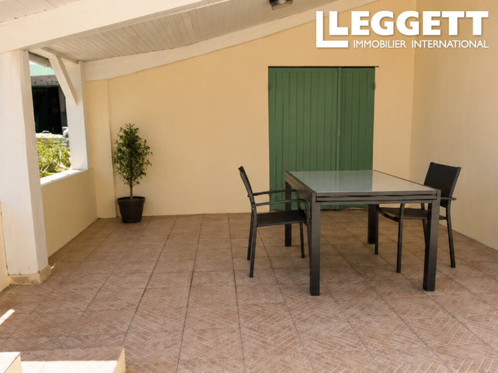 Vente Maison Maison de village très spacieuse avec piscine chauffée près de Beaumont-du-Périgord Beaumontois en pÉrigord