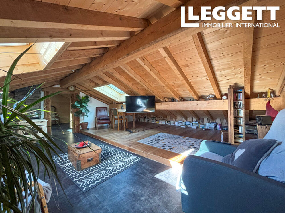 Vente Maison Maison avec trois chambres, 135m² à vendre à Tessens, 10 minutes du centre d'Aime la Plagne. Aime-la-plagne