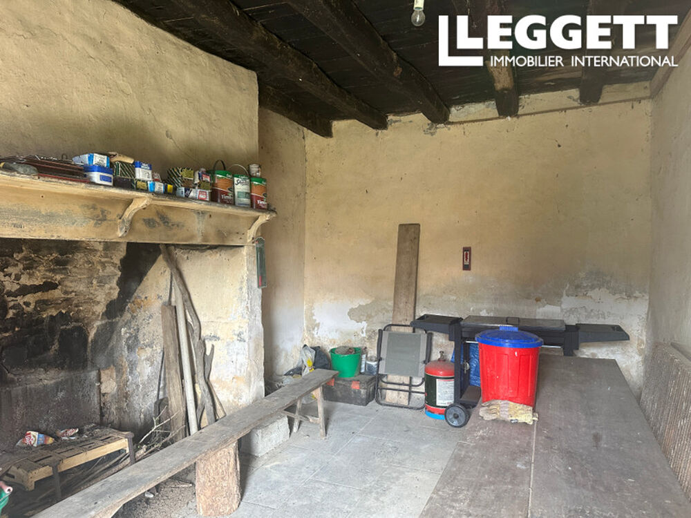 Vente Maison Beau lac avec maison et grange à rénover avec 9 Hectares Près de Ladignac-le-Long Ladignac-le-long