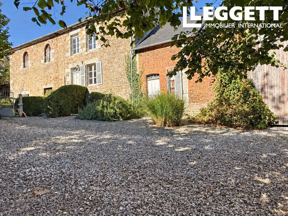 Maison de caractère de 3 chambres, ancienne forge, avec dépendances et 2,39 ha, idéale pour chevaux