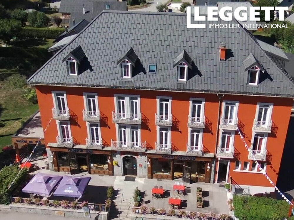   Trs Bel Htel 3 toiles de 29 chambres situ au coeur du Ski et du Vlo Alpin. Bourg d'Oisans / Alpe d'Huez<br /> 