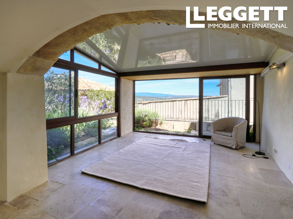 SIMIANE LA ROTONDE, PROVENCE - Charmant appartement avec jardin et potentiel commercial. Entièrement rénové !