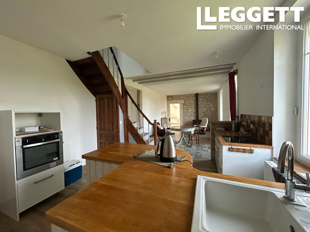 Vente Maison Maison de caractère alliant confort moderne et charme de l?ancien, garage et jardin de 2560m². Bonnes
