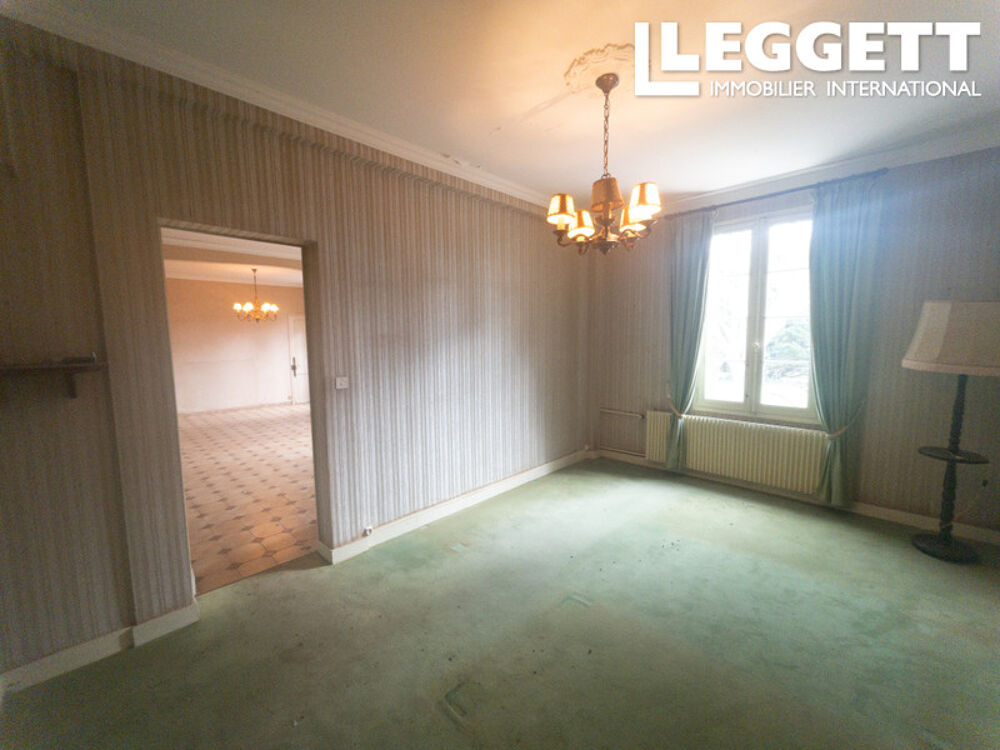 Vente Maison Maison de la Belle Époque avec double garage, atelier et jardin de 4 510 m² MÉdillac