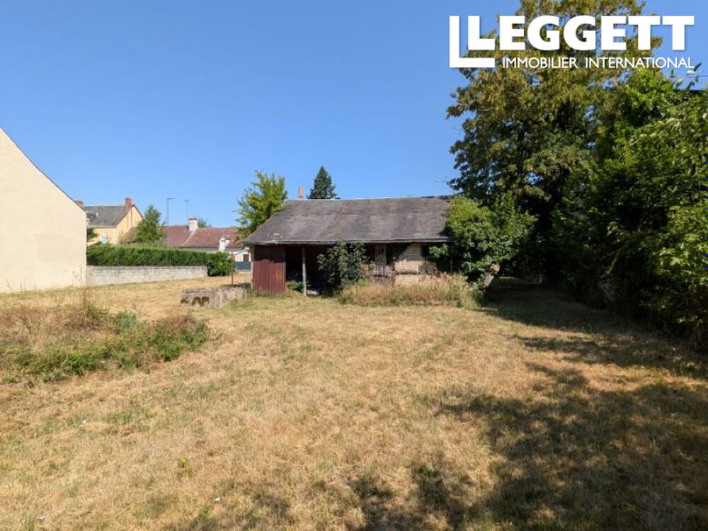 Vente Terrain Terrain de 1226 m2 à vendre comprenant un ancien atelier et un puits dans village calme Ciron