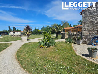  Maison à vendre 11 pièces 265 m²