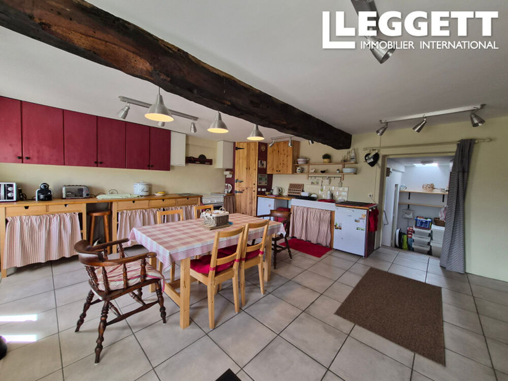 Vente Maison Maison de campagne non loin de Gorron.  Prix négociable. DÉsertines