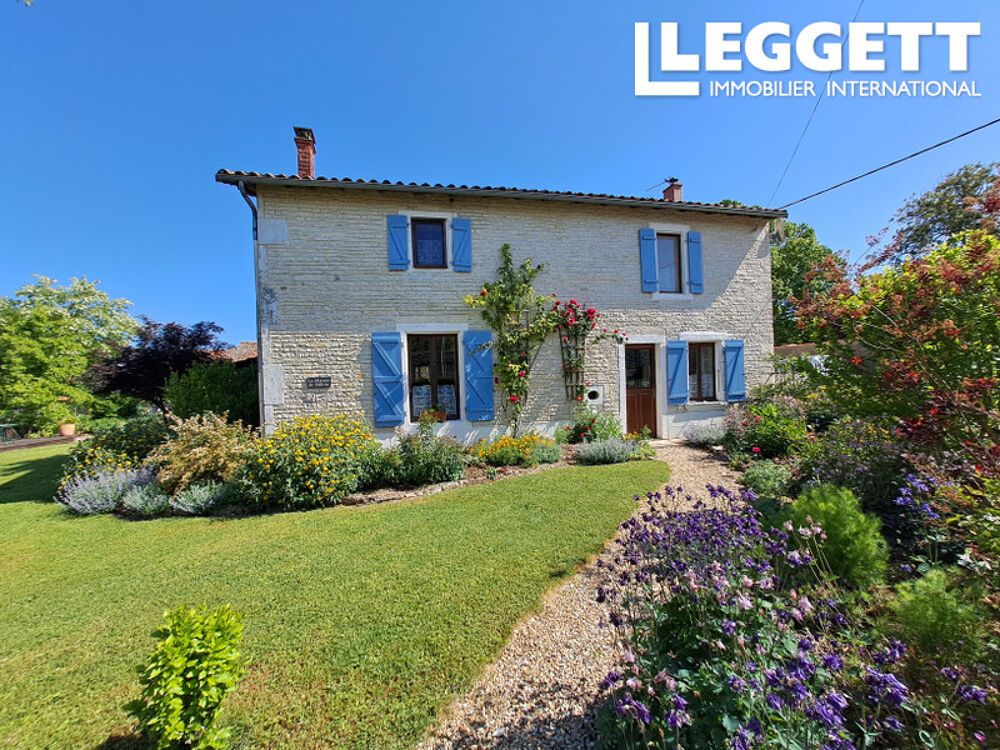 Vente Maison Maison en pierre indépendante avec 4 chambres, 4 pièces de réception et jardin en Deux-Sèvres Villemain