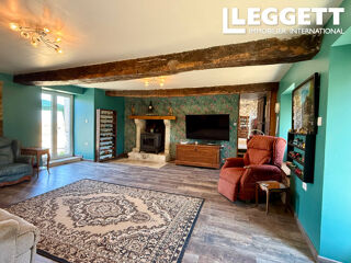 Vente Maison Maison en pierre, 2 chambres +2 possible, 3 SDB,  terrain clos pour animaux, dépendances, 2 km des commodités DercÉ