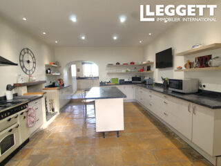  Maison � vendre 12 pi�ces 299 m�