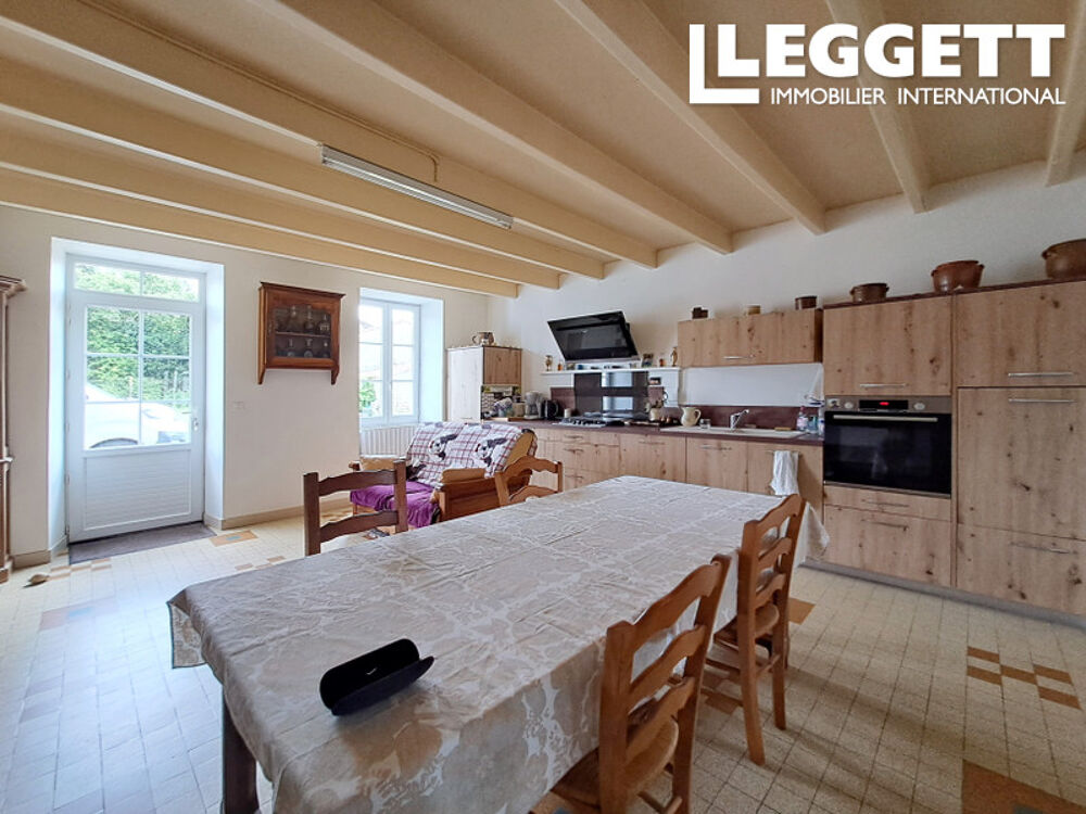 Vente Maison Maison en pierre de plain-pied avec grand jardin près d?un lac de baignade BarbeziÈres