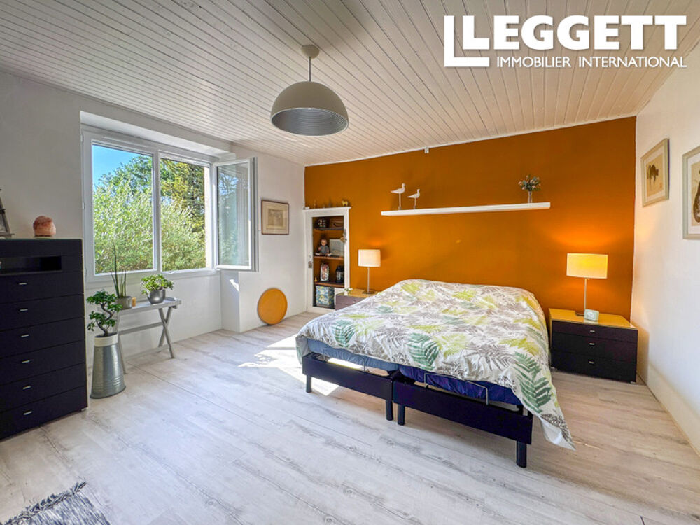 Vente Maison Superbe ensemble quercynois avec vue panoramique : grange rénovée, maison de caractère, dépendances et piscine Touffailles