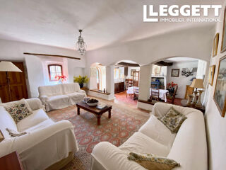  Maison à vendre 12 pièces 266 m²