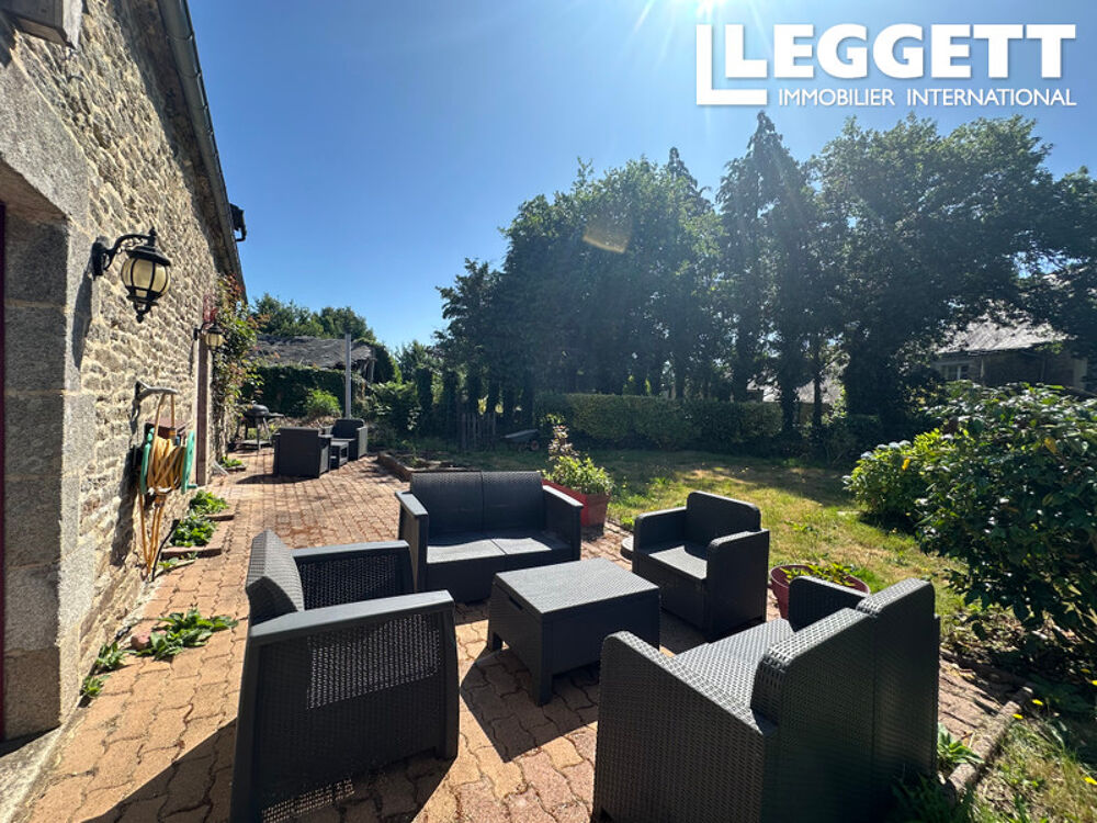 Vente Maison Secteur JOSSELIN<br />Grande Longère dans hameau 5 chambres et jardin. Potentiel commercial ou maison de vacances. Josselin