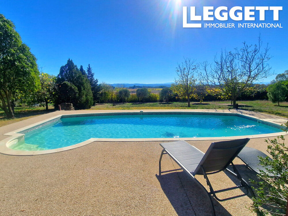 Magnifique Domaine en pierre avec trois gîtes indépendants, dépendances, jardins et piscine.