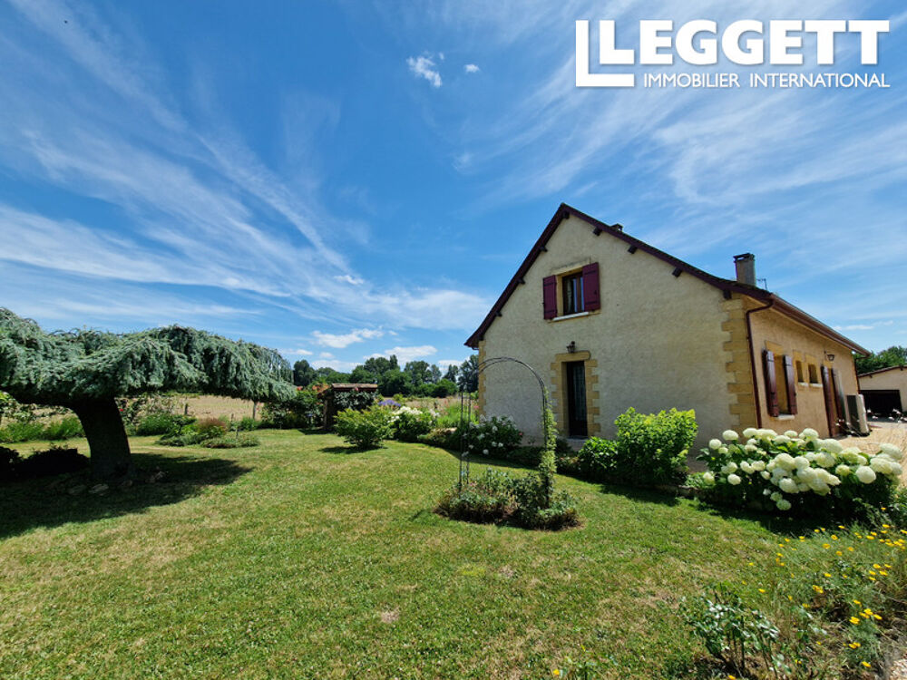 Vente Maison Belle maison périgourdine lumineuse, 5 chambres, avec des vues charmantes, à la périphérie du village. Le fleix