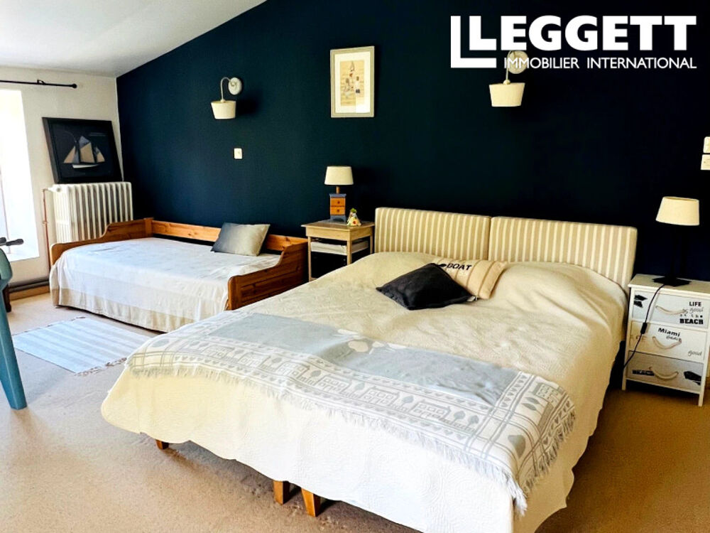 Vente Maison Maison 4 chambres avec beau terrain arboré et garage, coeur de bourg St Sauveur d'Aunis Saint-sauveur-d'aunis