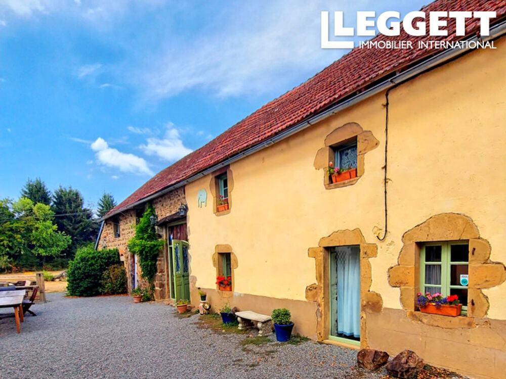 Belle fermette de 5 chambres et 5 salles de bain, gîte, piscine, jardin (8580 m2), B&B + gîte opérationnelle