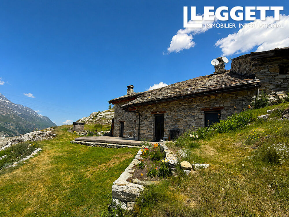 Vente Maison À vendre dans un hameau situé entre Tignes et Val d?Isère, un chalet rénové comprenant 5 chambres Tignes