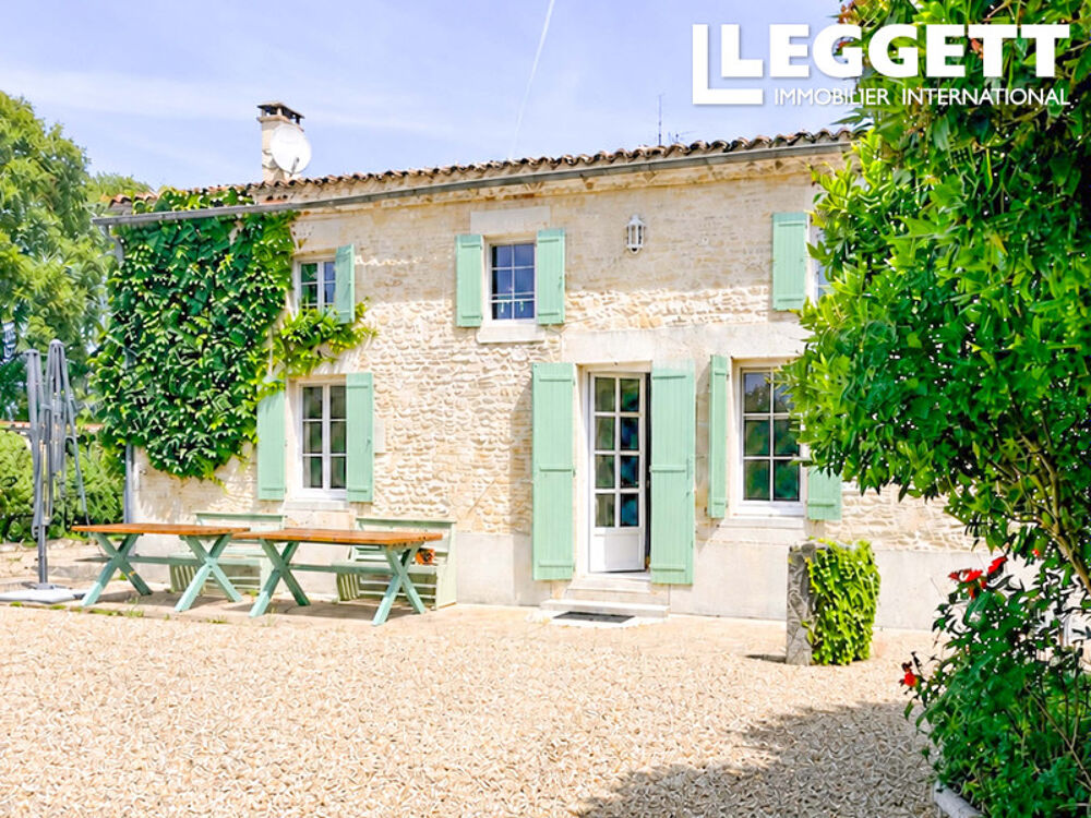 Maison en pierre 5 chambres, (une au rdc), jardin, garage et piscine, à quelques minutes d'Aumagne