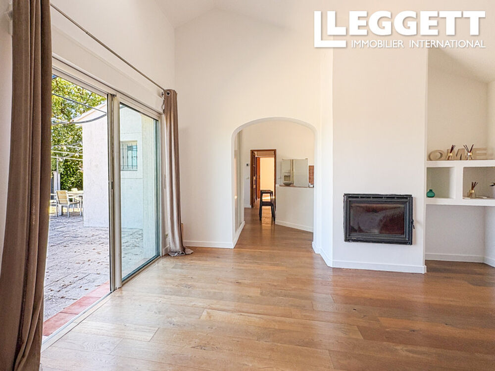 Vente Maison Rare à la vente ? Belle villa rénovée de plain-pied 100 m² | 3 chambres | Piscine 12x6 | Terrain privé de 1 00 GrÉasque