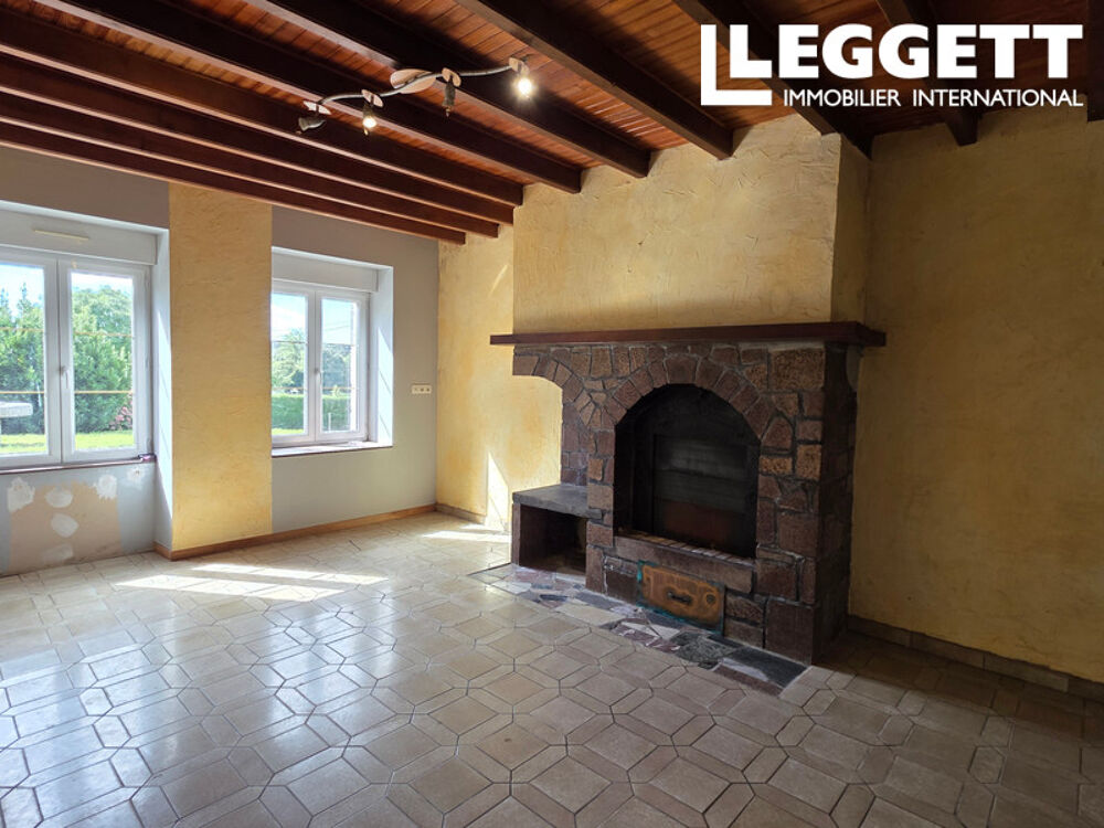 Vente Maison Un corps de ferme de campagne idéale à rénover conviendrait à un jeune couple en quête d'un avenir durable Saint-christophe-de-chaulieu