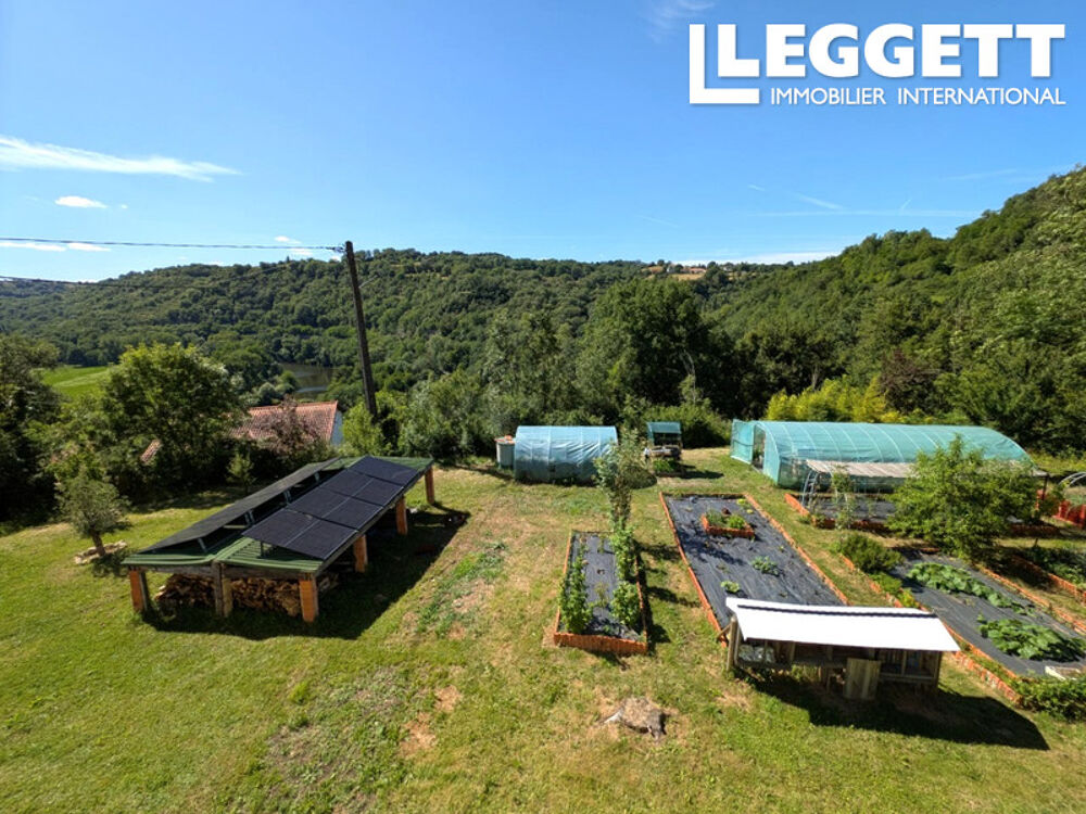 Vente Maison Ravissante maison rénovée récemment (2 chambres, véranda), beau jardin et vue splendide sur la vallée du Lot Capdenac