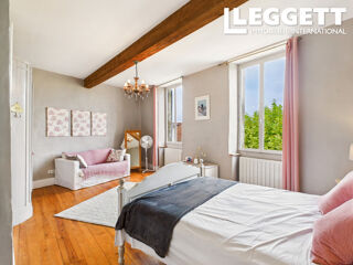  Maison à vendre 8 pièces 233 m²