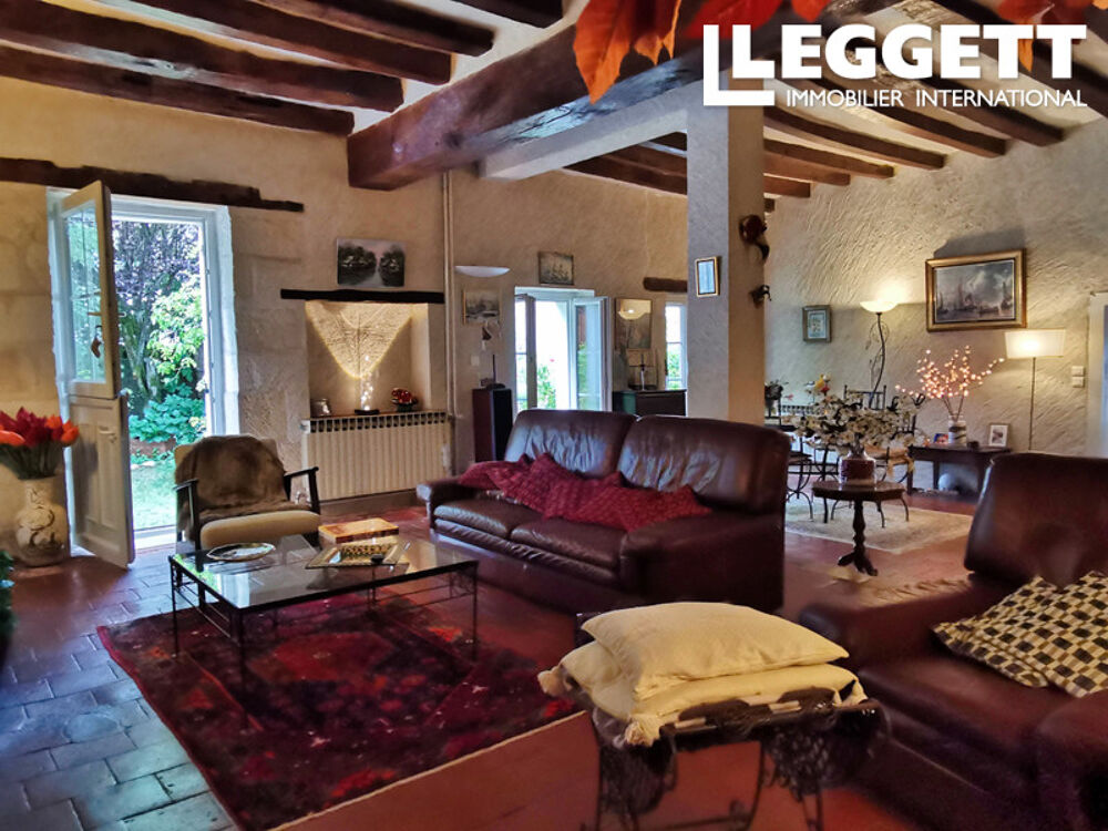 Vente Maison Maison de caractère 4 chambres au c?ur du village de Le Liège, à 16 km de Loches<br />Loire Valley 37 Loches