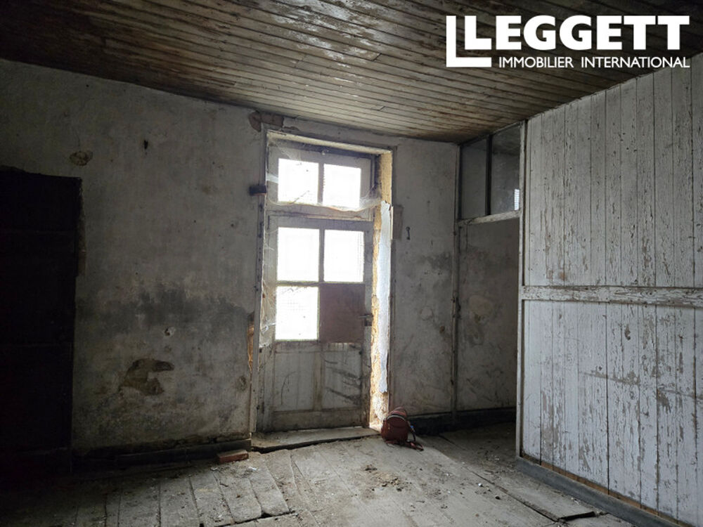 Vente Maison U projet de rénovation complet offrant un grand potentiel Gorron
