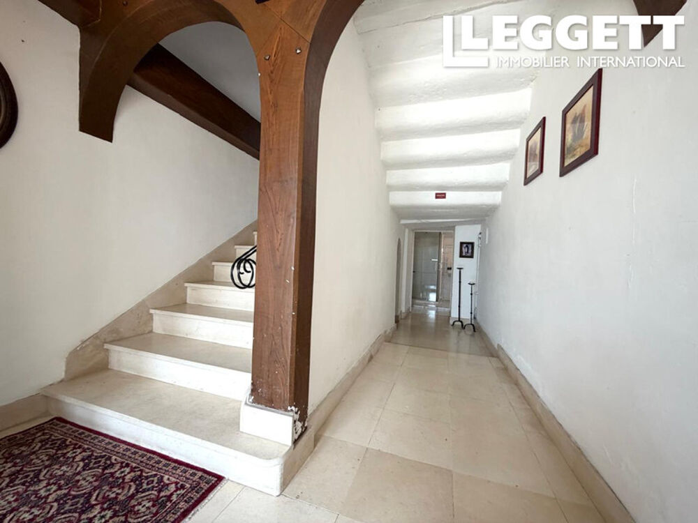Vente Maison Belle propriété en pierre de 3 ch, pleine de charme. Située dans le village. Garage. Jardin facile d'entien Bellevigne