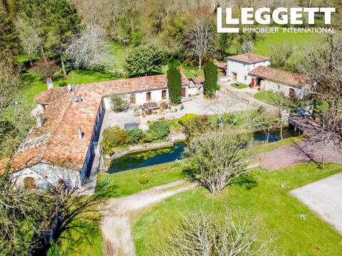   Propri�t� du XVI et son moulin avec gite sans vis-�-vis, parc arbor� sur 3.1ha - A 4mn de Barbezieux Maison - 9 pi�ce(s) - 327 m�